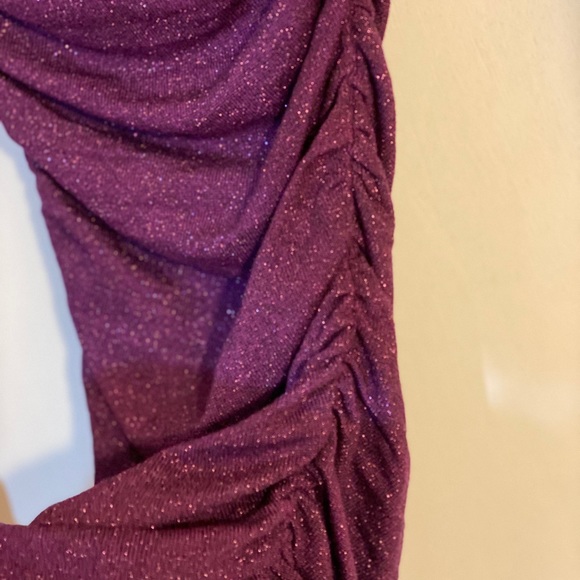 Gorgeous shirt - Picture 3 of 3